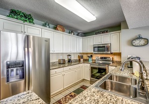 Luxury 3 Bed 3 Bath w/oceanfront master - Available by Luxury Beach Rentals
