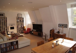 Luxury 3 bed loft apartment in parkland 5min M25, 15min Heathrow, 30min London
