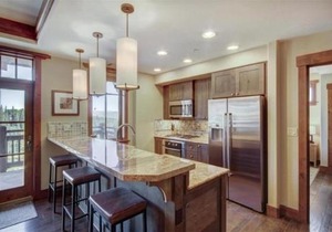 Luxury 3 Bedroom Ski In, Ski Out One Ski Hill Residence Located At The Base Of Peak 8 With Hot Tub Access