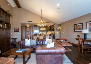Luxury 3BD Village at Northstar Residence w/Ski Valet - Northstar Lodge 402