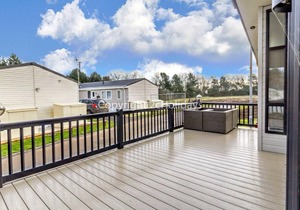 Luxury 6 berth lodge at Broadland Sands in Suffolk ref 20029CV
