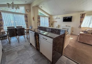 Luxury 6 berth lodge with WiFi at Broadland Sands in Suffolk ref 20011CV