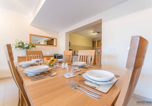 Luxury Apartment 3 Bed-3 Bathrooms with Balcony, Pool, Seawiew