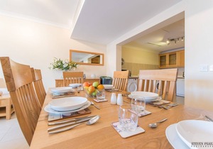 Luxury Apartment 3 Bed-3 Bathrooms with Balcony, Pool, Seawiew