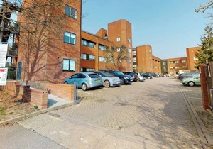 Luxury Apartment - Town Centre North Stevenage