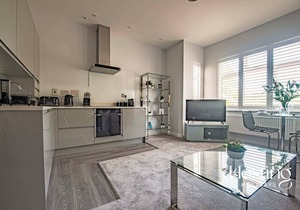Luxury Ascot Apartment Close To Racecourse No 6