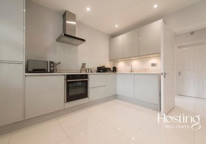Luxury Ascot Apartment Close To Racecourse No 3