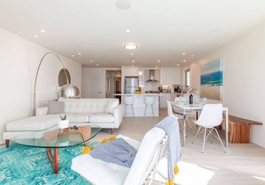 Luxury Beachfront Condo (2)