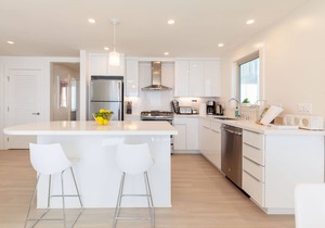 Luxury Beachfront Condo (2)