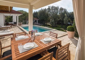 Luxury Beachside Villa Porto Bus by Interhome