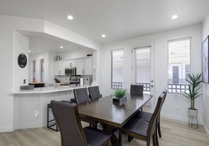 Luxury by the Kierland Commons! Heated Pool & Spa, Golf Views, Upgraded Unit!