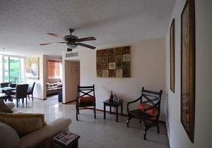 Luxury Condo 5 Minutes Walk To The Beach