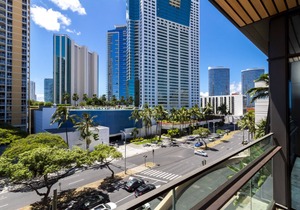 Luxury Condo "Park Lane" Unit #1505! (30 Nights Minimum Stay)
