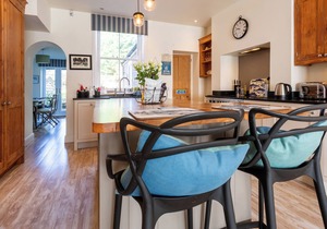 Luxury Cottage 5 minute walk to Runswick Bay Beach
