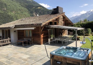 Luxury Cozy Chalet facing Mont-Blanc