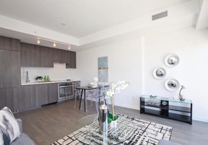 Luxury Cozy Condo in Downtown Toronto King St.