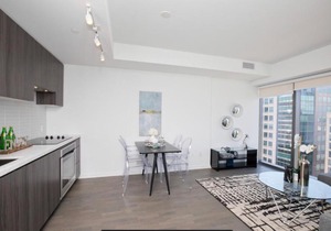 Luxury Cozy Condo in Downtown Toronto King St.