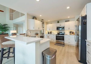 Luxury Crown Pointe pool & lake view home minutes to beaches & Old Naples