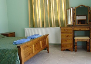 Luxury detached Villa with Private swimming Pool / Free WiFi / Welcome Hamper
