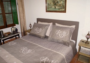 Luxury double room at Finca la Cañota in Talará (Lecrin) WIFI swimming pool