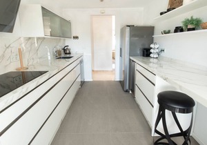 Luxury first line golf apartment with panoramic sea views in Elviria