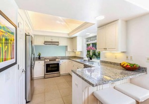 Luxury Gated Community in Princeville Resort