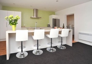 LUXURY HOLIDAY HOME ON QUEEN CHARLOTTE DRIVE