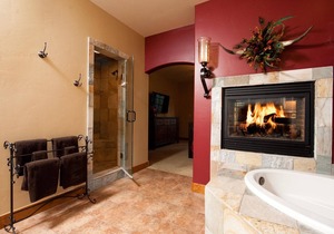 Luxury Home Across from Purgatory - Pool Table - Large Deck - Free Shuttle