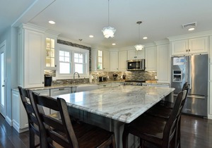 Luxury Home in Bonnet Shores 1/4 mile walk to Kelly Beach!