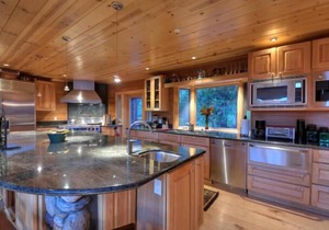 *Luxury Home in Prestigious Dollar Point!!