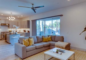 Luxury home with heated pool and hot tub close to old-town