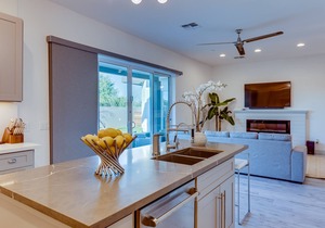 Luxury home with heated pool and hot tub close to old-town