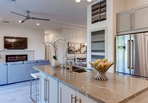 Luxury home with heated pool and hot tub close to old-town