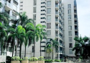Luxury Hotel Type Condo near NAIA Manila Airport