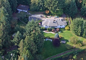 Luxury House in The Trees