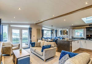 Luxury Lodge Hot Tub (Pet)