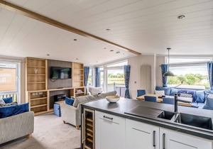 Luxury Lodge Hot Tub