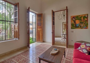 Luxury, Modern, Private Villa with Large Pool in Merida Centro