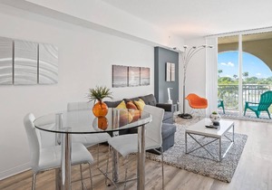 Luxury Near the Beach! BEACH PASS INCLUDED!