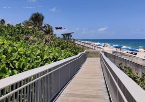 Luxury Near the Beach! BEACH PASS INCLUDED!
