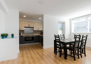 Luxury newly renovated 3-bedroom, 2-bathroom mews house in Hampstead London