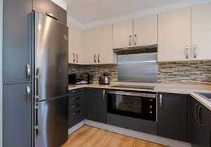 Luxury newly renovated 3-bedroom, 2-bathroom mews house in Hampstead London