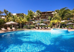 LUXURY PENTHOUSE IN LOS VENEROS BEACHFRONT RESIDENCES