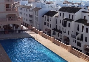 Luxury penthouse overlooking the golf course of Almerimar.