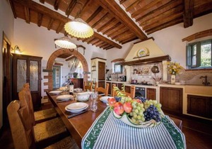 Luxury pool villa in Cortona