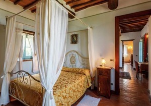 Luxury pool villa in Cortona