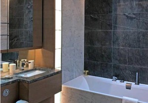 Luxury Riverside Apartment by Heritage Apartment Rentals