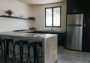 Luxury Salwater Poolside Suite | Rooftop Terrace