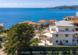 Luxury Seafront Villa with Rooftop Pool & Stunning Sea Views