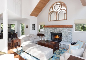 Luxury Ski Home w/Hot Tub. Slopes & Trails Nearby